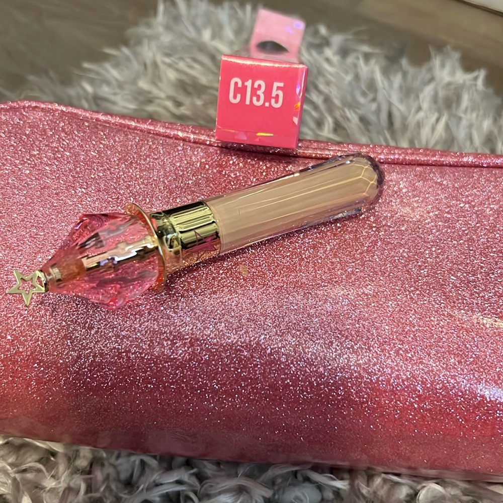 JEFFREE STAR CONCEALER